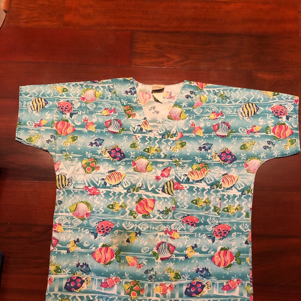 Cute Fishes Scrub Top by Cottonality Size Small